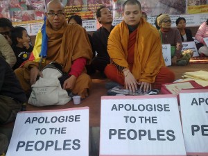 Burmese sit-in-protest-photo-show 17-Dec-2012----