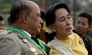 Aung San Suu Kyi with Maj Gen Zaw Win 27 March 2013 © Nyein Chan Naing/AFP/Getty Images