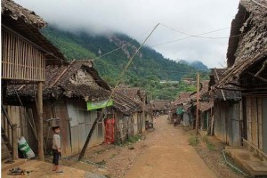 Mae La refugee camp by Burma Link