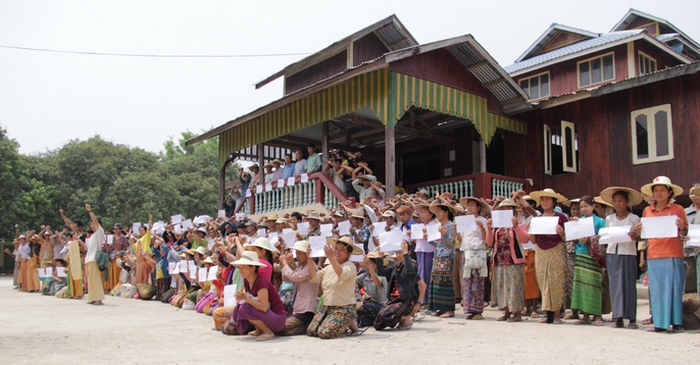 08-02-2016   villagers protested against coal mining in Nam Ma area on April 1 2016